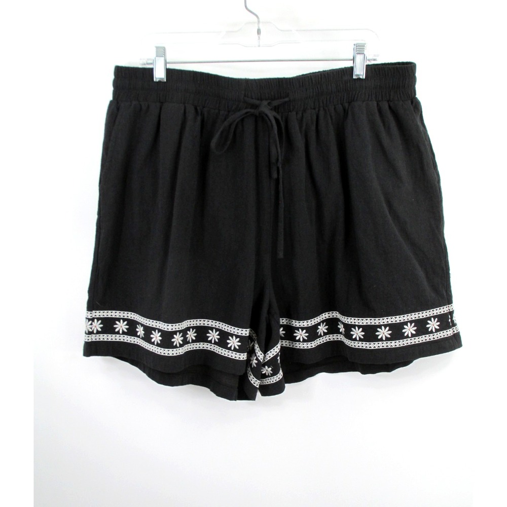 BloomChic Womens Chino Shorts Black Embroidered Flower Elastic Waist 18 NWT